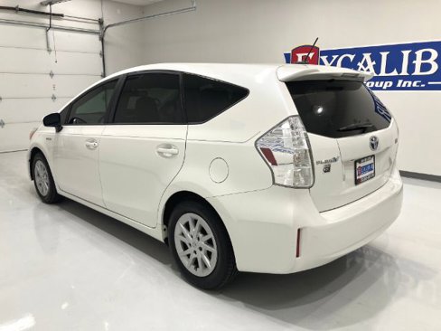 Used 2012 Toyota Prius V Five image 14