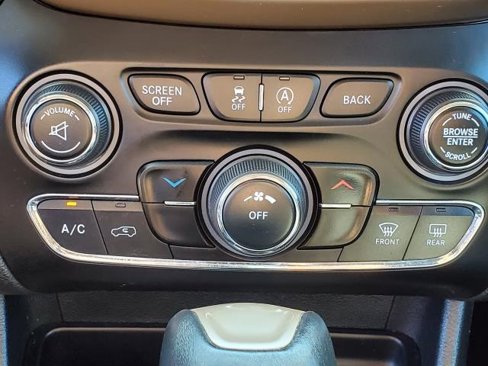 Used 2018 Jeep Cherokee Sport w/ Cold Weather Group image 27