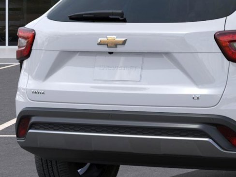 New 2025 Chevrolet Trax LT w/ Driver Confidence Package image 38