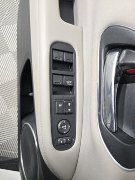 Used 2016 Honda HR-V EX image 8