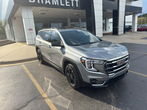 Used 2023 GMC Terrain AT4 w/ Infotainment Package II image 3