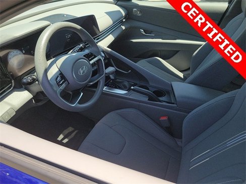 Certified 2024 Hyundai Elantra SEL image 2