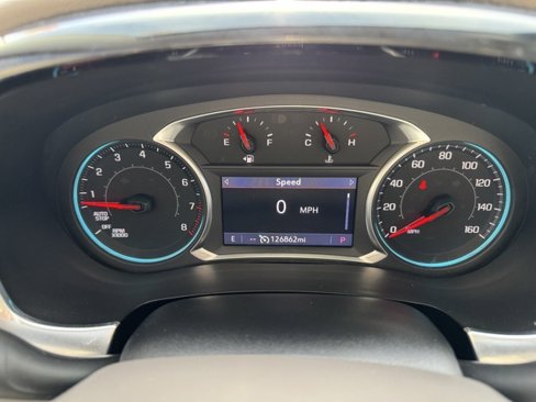 Used 2020 Chevrolet Traverse LT image 21