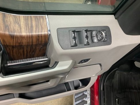 Used 2018 Ford F150 Lariat image 11