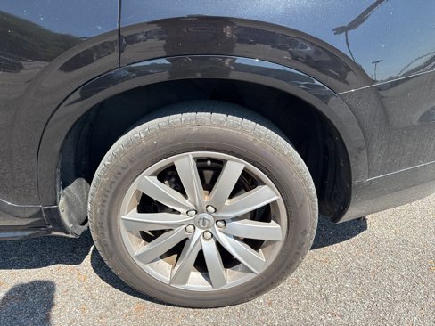 Used 2017 Volvo XC90 T6 Momentum w/ Vision Package image 9