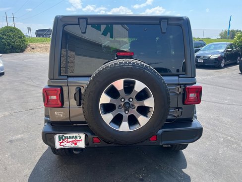 Used 2021 Jeep Wrangler Unlimited Sahara w/ Uconnect 4C Nav & Sound Group image 6