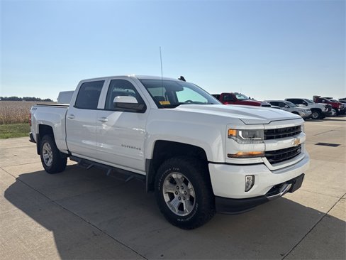 Used 2017 Chevrolet Silverado 1500 LT w/ All Star Edition image 4