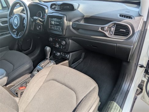 Certified 2020 Jeep Renegade Altitude image 30