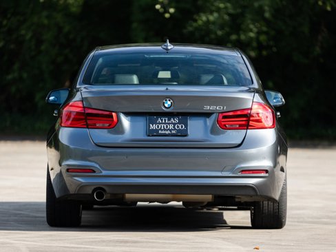 Used 2016 BMW 320i Sedan image 8