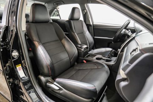Used 2017 Toyota Camry SE image 39