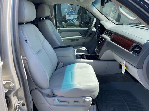 Used 2013 Chevrolet Tahoe LT w/ Texas Edition image 25
