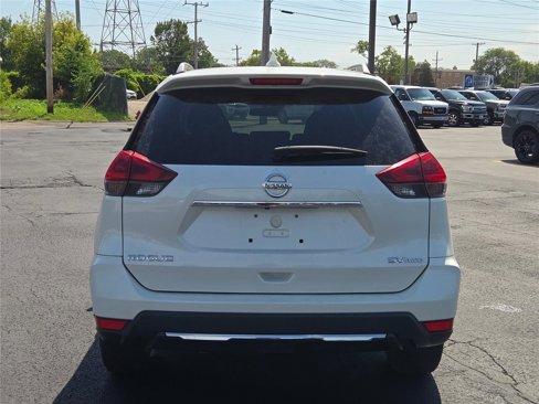 Used 2020 Nissan Rogue SV image 15