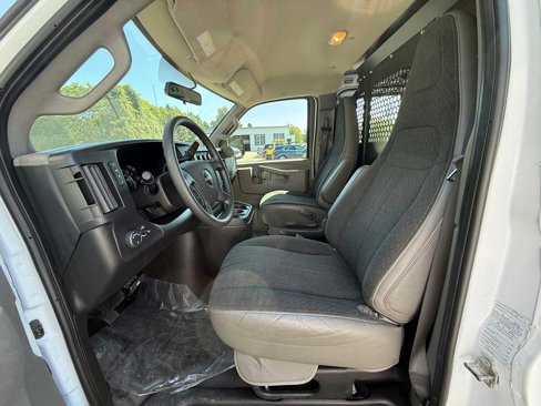 Used 2023 GMC Savana 2500 w/ Driver Convenience Package image 13