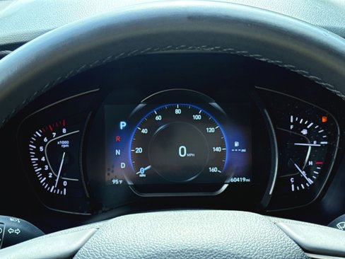 Used 2020 Hyundai Santa Fe SEL image 15