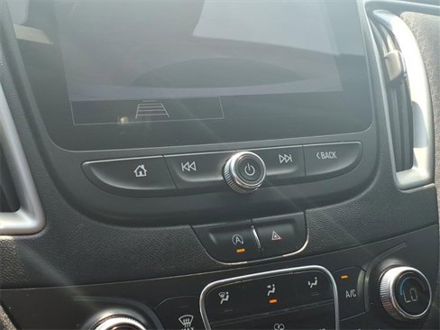 Used 2022 Chevrolet Malibu LT image 7