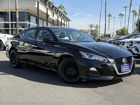 Used 2020 Nissan Altima 2.5 S image 1