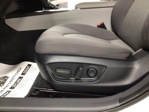 Used 2023 Toyota Camry LE image 17