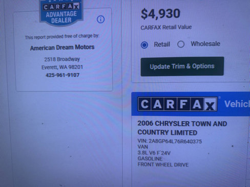 Used 2006 Chrysler Town & Country Limited image 16