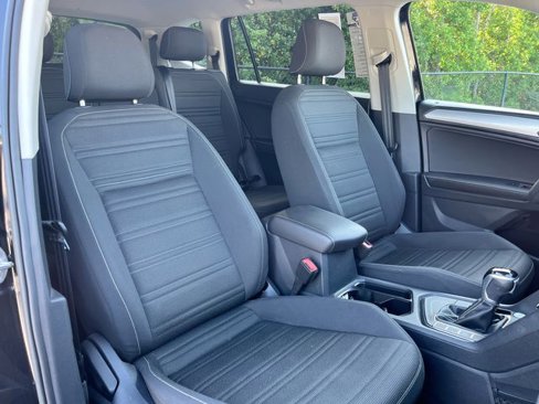 Used 2022 Volkswagen Tiguan S image 35