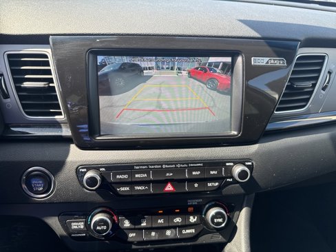 Used 2019 Kia Niro EX Premium w/ Sunroof Package image 22