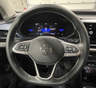 Certified 2022 Volkswagen Taos SE image 13