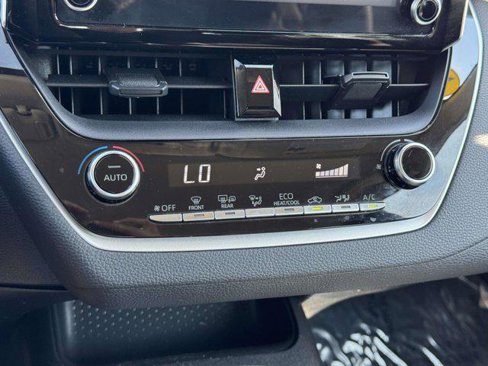Certified 2020 Toyota Corolla LE image 25