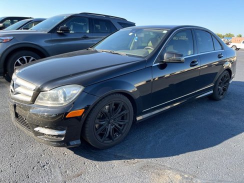 Used 2013 Mercedes-Benz C 300 4MATIC Sedan image 1