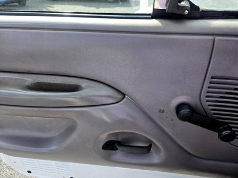 Used 1996 Ford F250 XL image 24