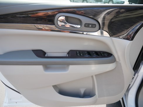 Used 2017 Buick Enclave Leather w/ Trailering Package image 31