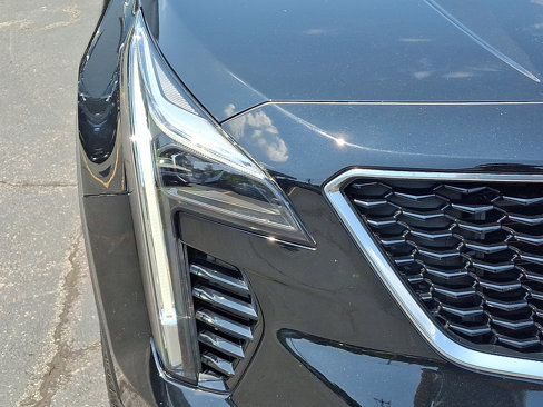 Used 2021 Cadillac XT4 Sport w/ Cold Weather Package image 10