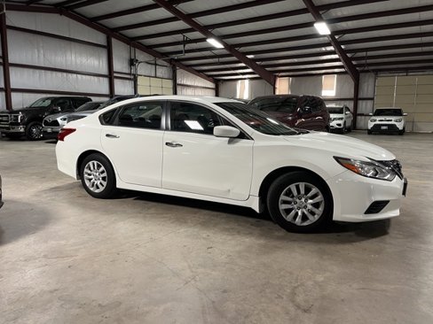 Used 2018 Nissan Altima 2.5 S w/ S Convenience Package image 5