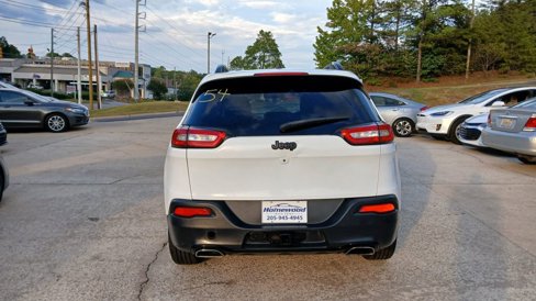 Used 2016 Jeep Cherokee Latitude image 6