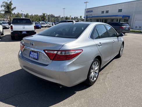 Used 2016 Toyota Camry LE image 5