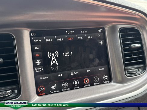 Used 2021 Dodge Charger SXT w/ Blacktop Package image 11