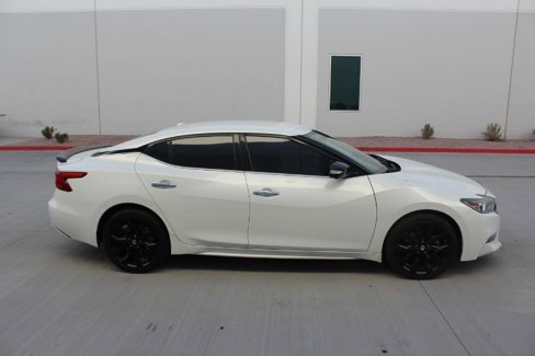 Used 2018 Nissan Maxima SR w/ Midnight Edition image 4