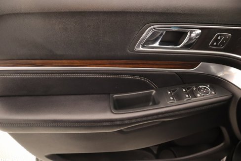 Used 2019 Ford Explorer Limited w/ Class III Trailer Tow Package image 18
