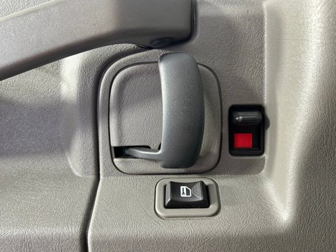 Used 2019 Chevrolet Express 2500 image 26