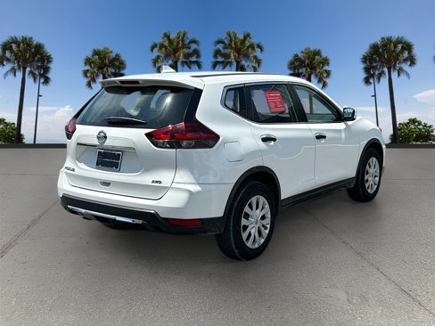 Certified 2020 Nissan Rogue S image 5
