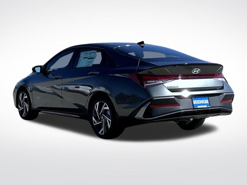 New 2025 Hyundai Elantra Sport image 8