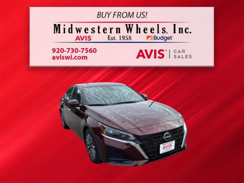 Used 2024 Nissan Altima 2.5 SV w/ SV Premium Package image 1
