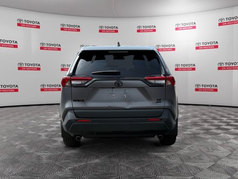 Certified 2022 Toyota RAV4 LE image 4