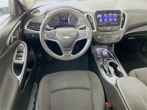Used 2023 Chevrolet Malibu LT image 24