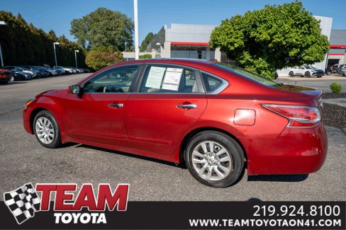 Used 2015 Nissan Altima 2.5 S w/ Power Driver Seat Package image 2