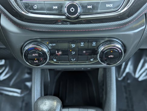 Used 2022 Chevrolet TrailBlazer RS w/ Convenience Package image 35