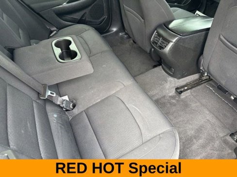 Used 2021 Chevrolet Malibu LT image 36