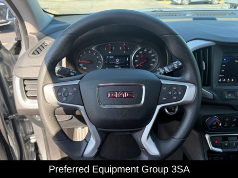 Used 2024 GMC Terrain SLE w/ Driver Convenience Package image 8