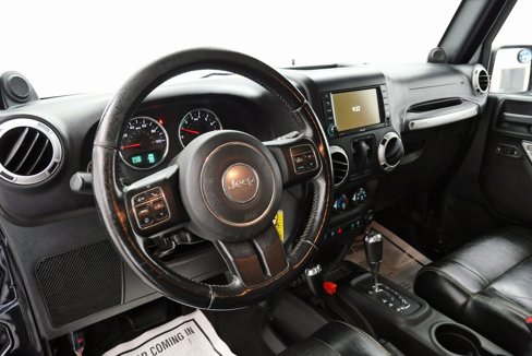 Used 2012 Jeep Wrangler Sahara w/ Dual Top Group image 12