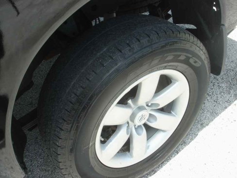 Used 2011 Nissan Titan SV w/ Tow Pkg image 17