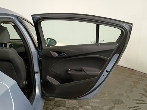 Used 2017 Chevrolet Cruze LS image 37