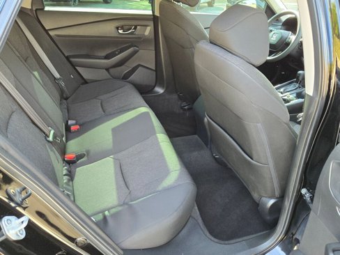 Used 2024 Honda Accord EX image 11
